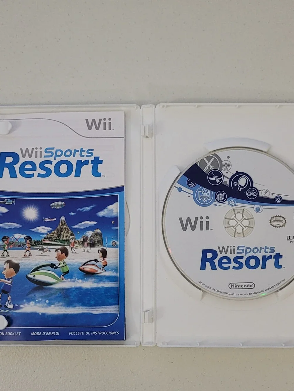 Nintendo Wii Sports Resort Complete Game 2011